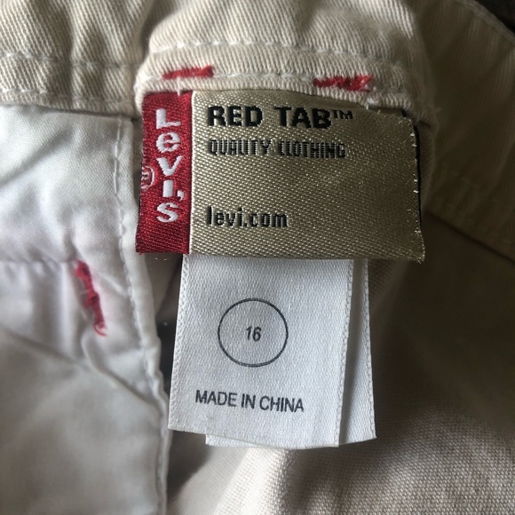 Girls Levi’s Cargo Shorts - Picture 4 of 5